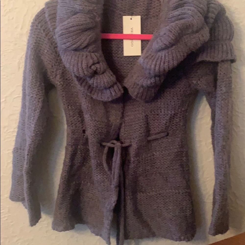 Vertigo charcoal grey sweater size small